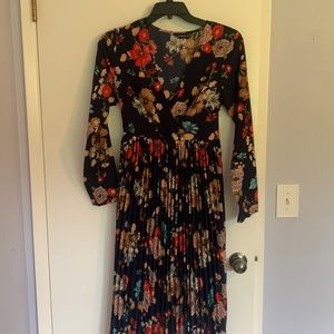 Pretty little thing dress never worn